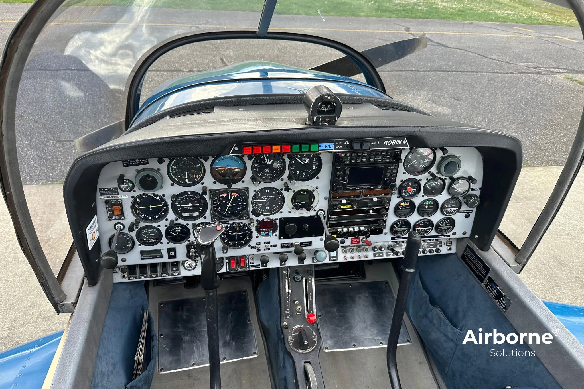 Cockpit and instrument panel of a 1989 Robin DR-400 180 Regent.