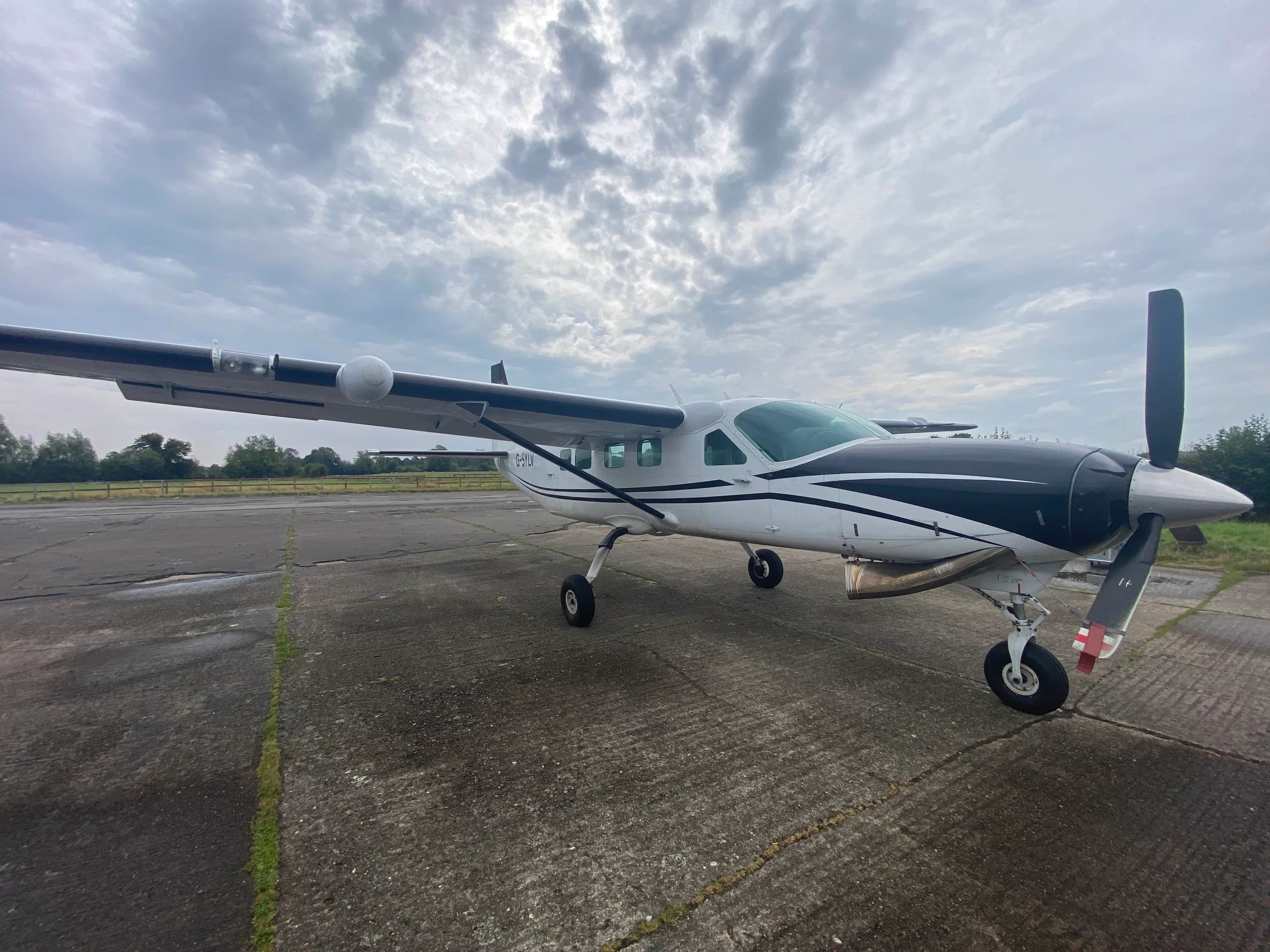 Exterior view of a 1981 Cessna 172P.