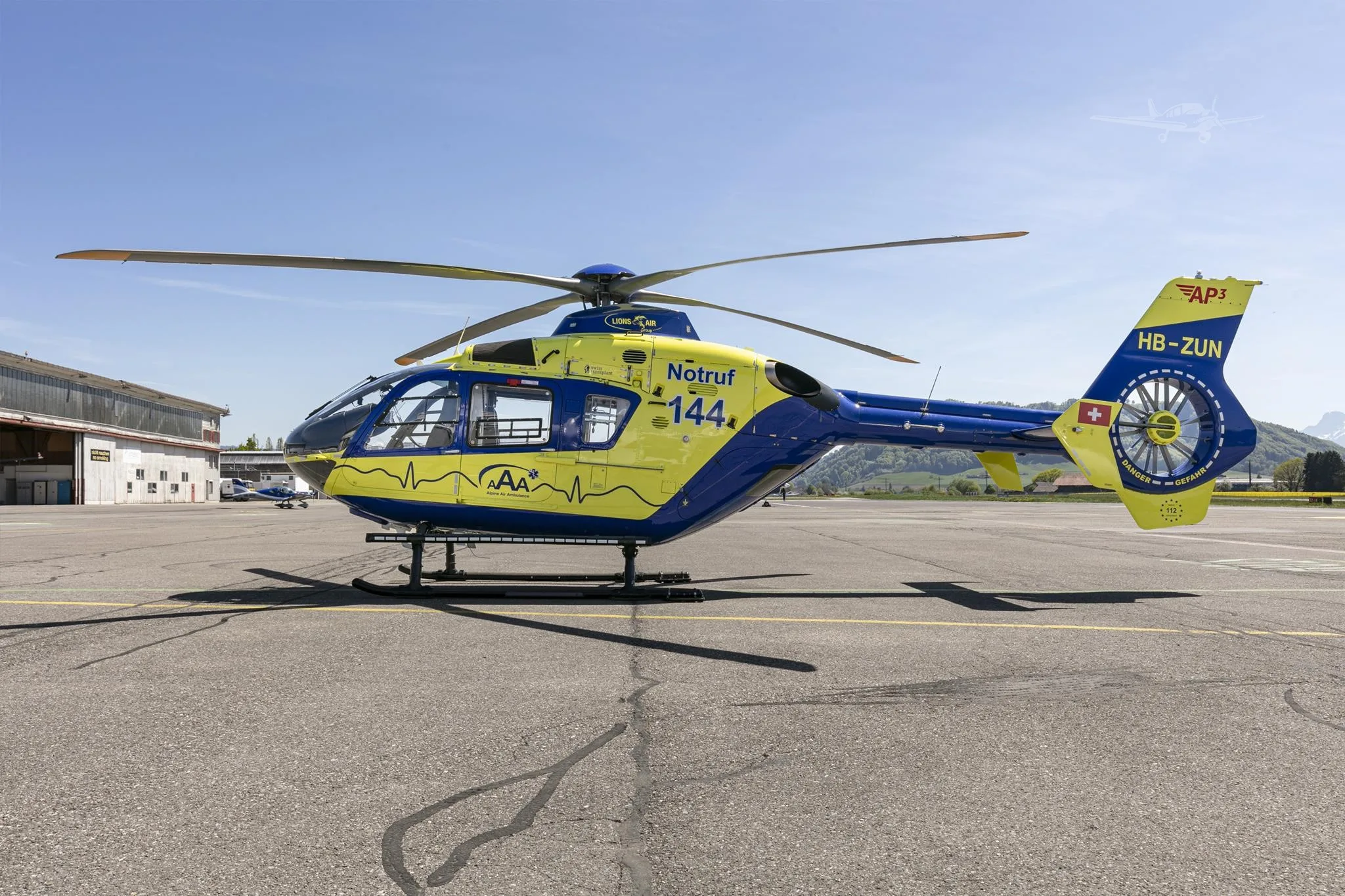 Exterior view of a 2009 EUROCOPTER EC135P2+, HB-ZUN.
