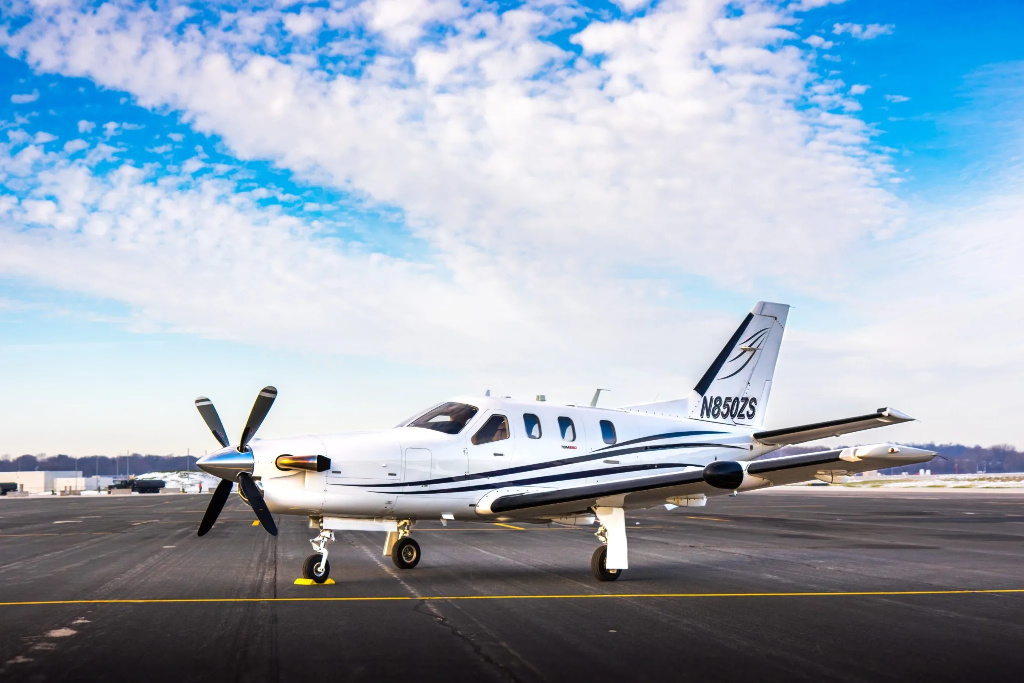 Exterior view of a 2013 Daher TBM 850, N850ZS.