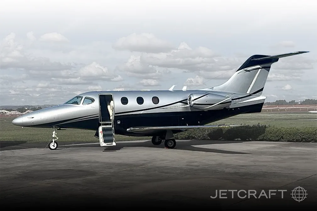 Exterior view of a Beechcraft Premier 1/1A.