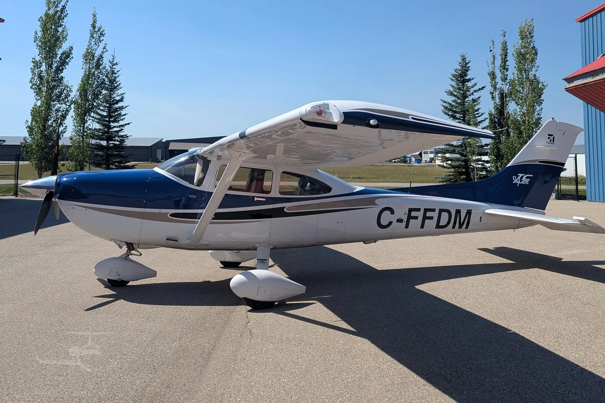C-ffdm - 2004 Cessna Turbo 182T Skylane
