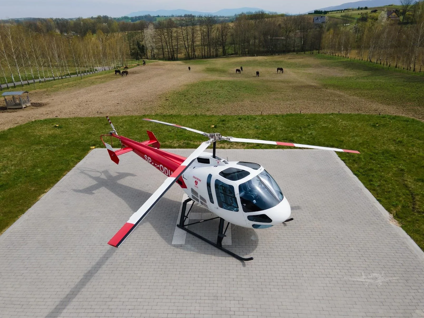 Exterior view of a 2016 ENSTROM 480B TURBINE, SP-ODU.