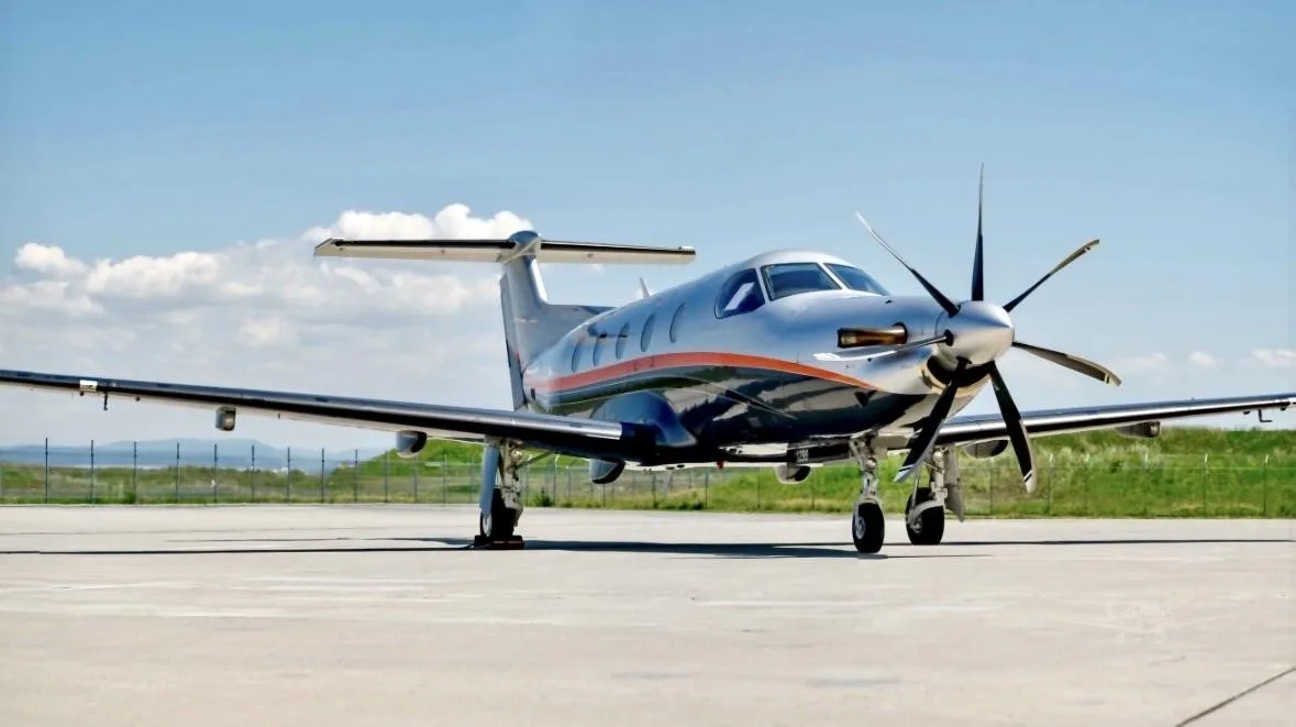 Exterior view of a 2011 PILATUS PC-12 NG, N121Q.