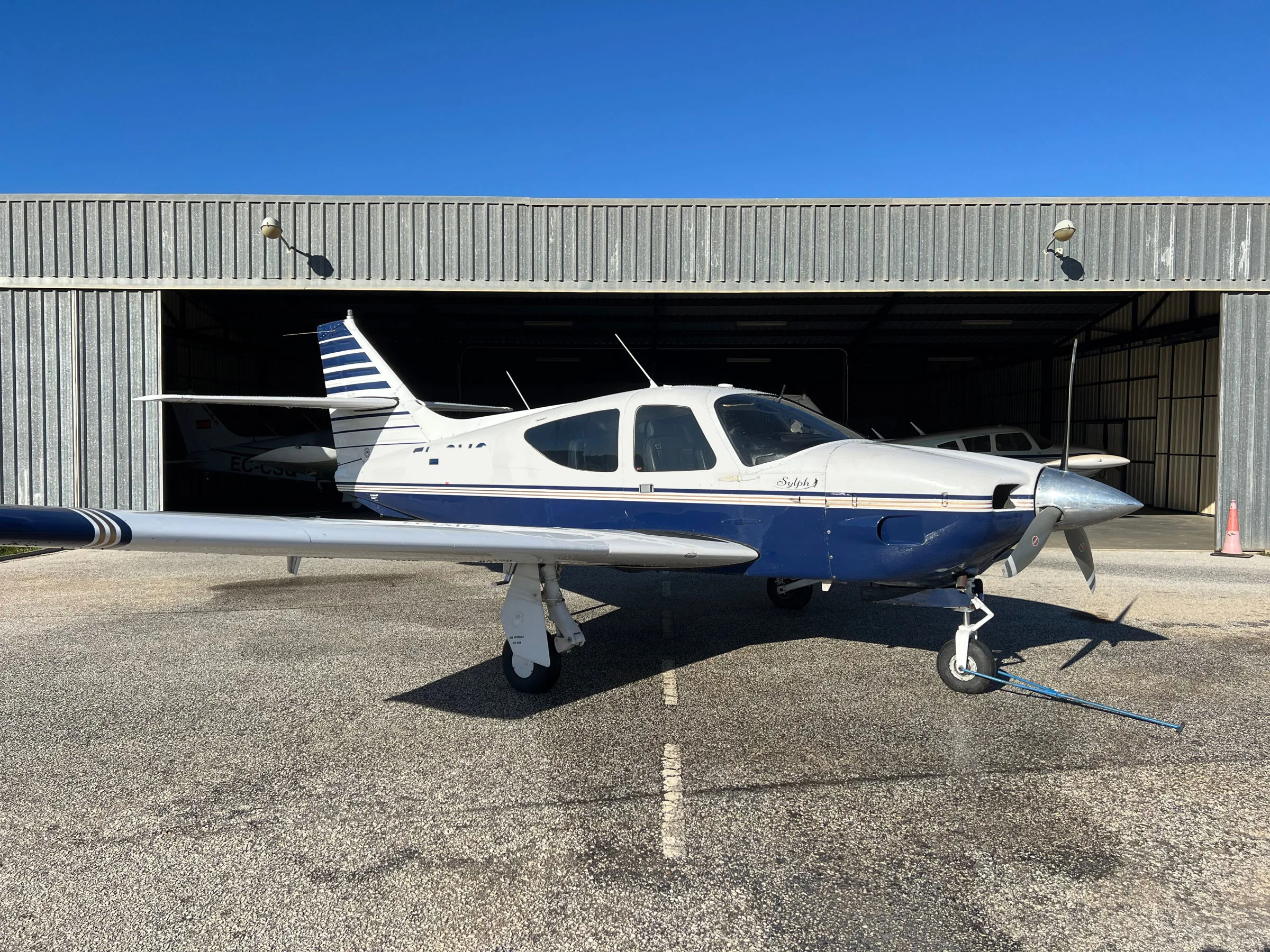 Exterior view of a 1974 Rockwell Commander 112A.