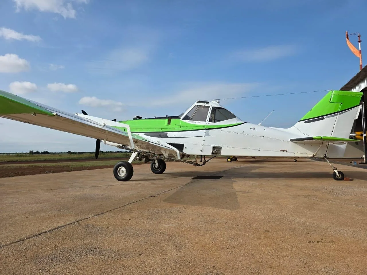 Exterior view of a 1974 PIPER PAWNEE BRAVE.