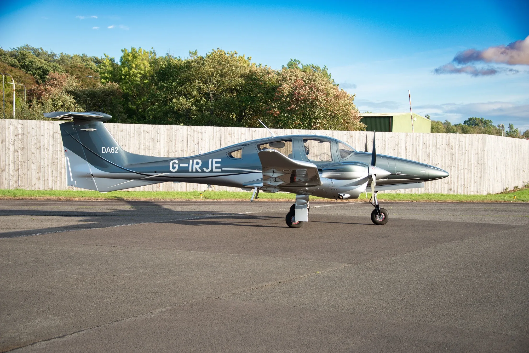 Exterior view of a 2018 Diamond, DA-62.