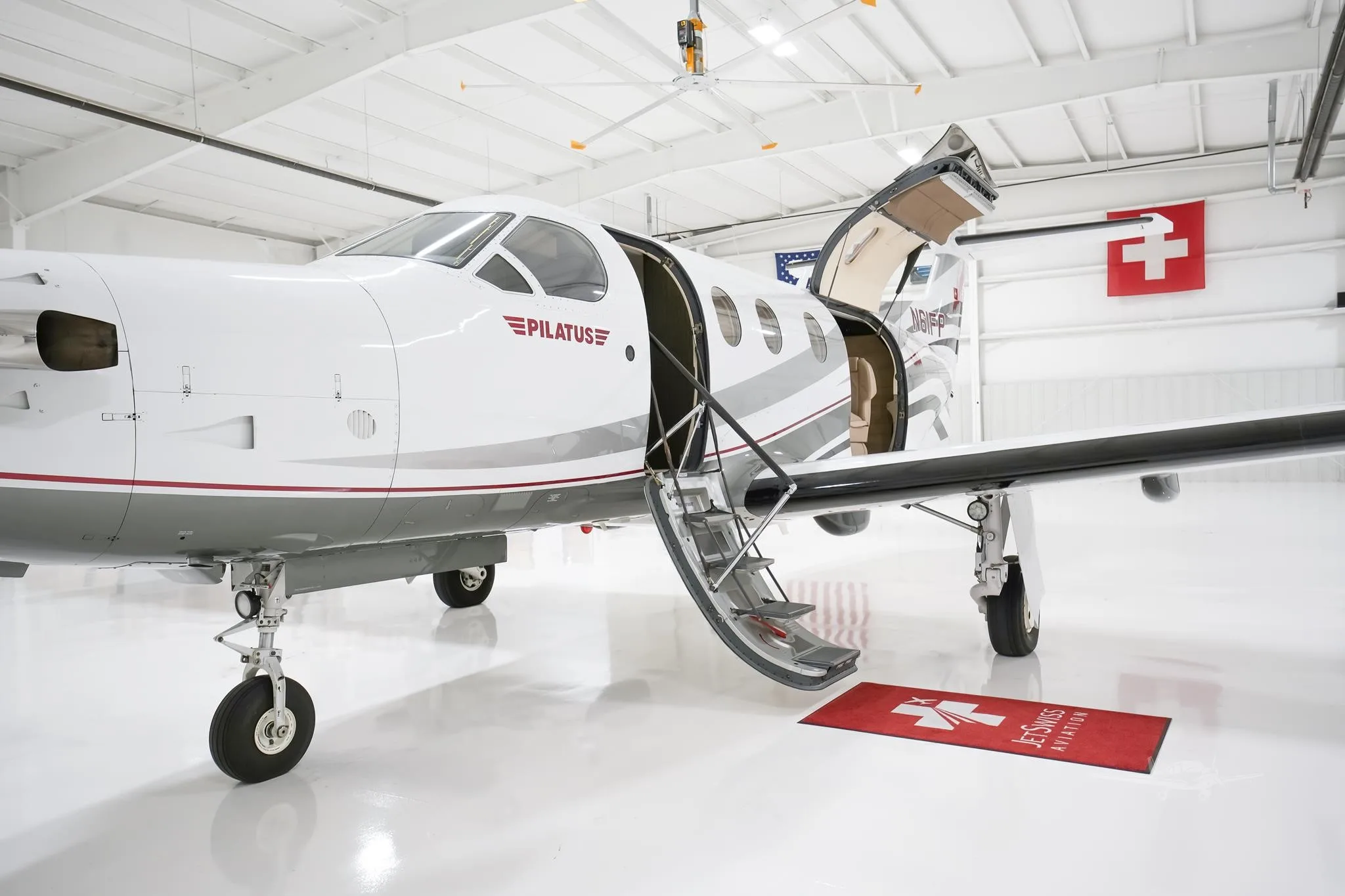Exterior view of a 2012 PILATUS PC-12 NG, N61FP.