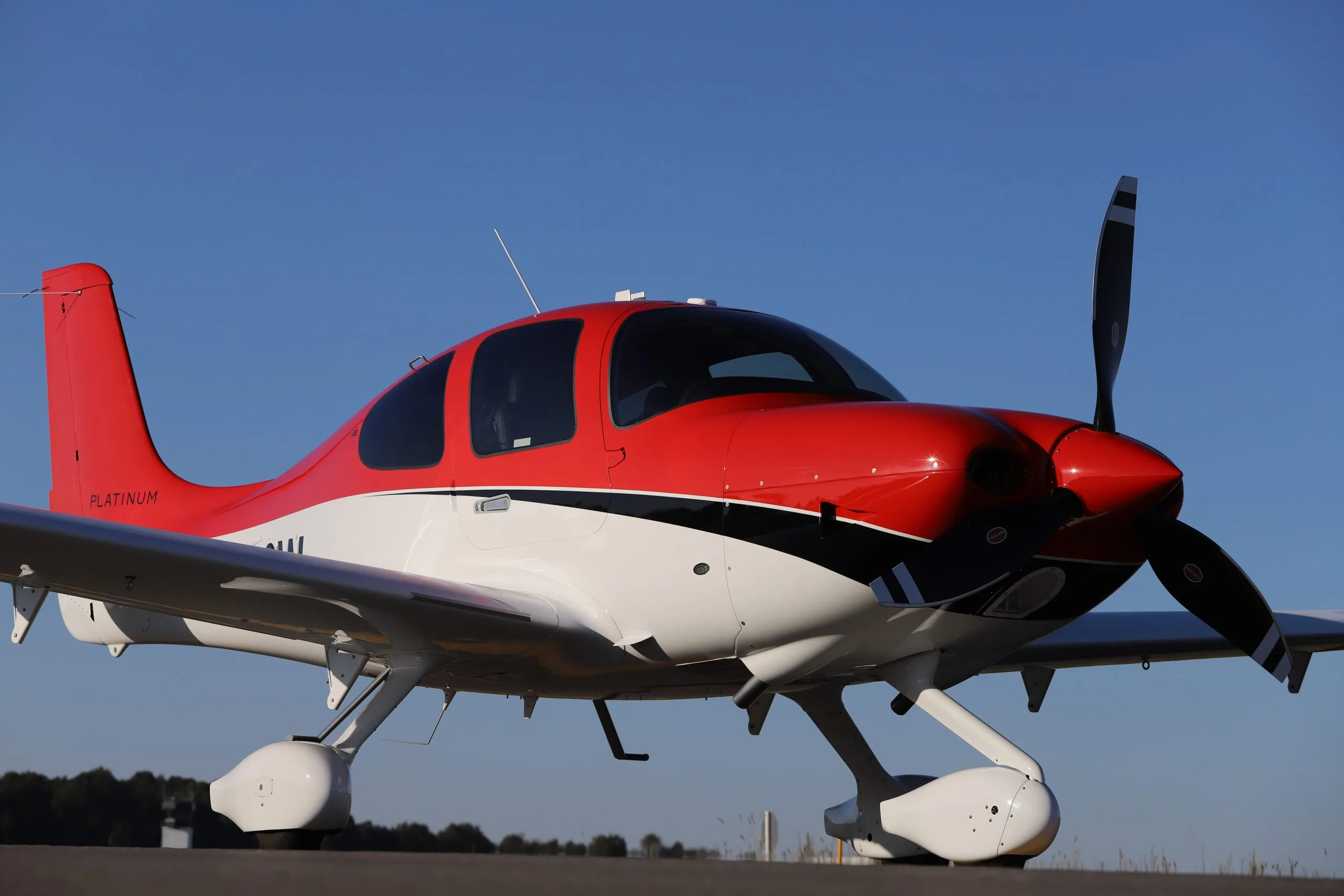 Exterior view of a 2020 Cirrus SR22 G6.