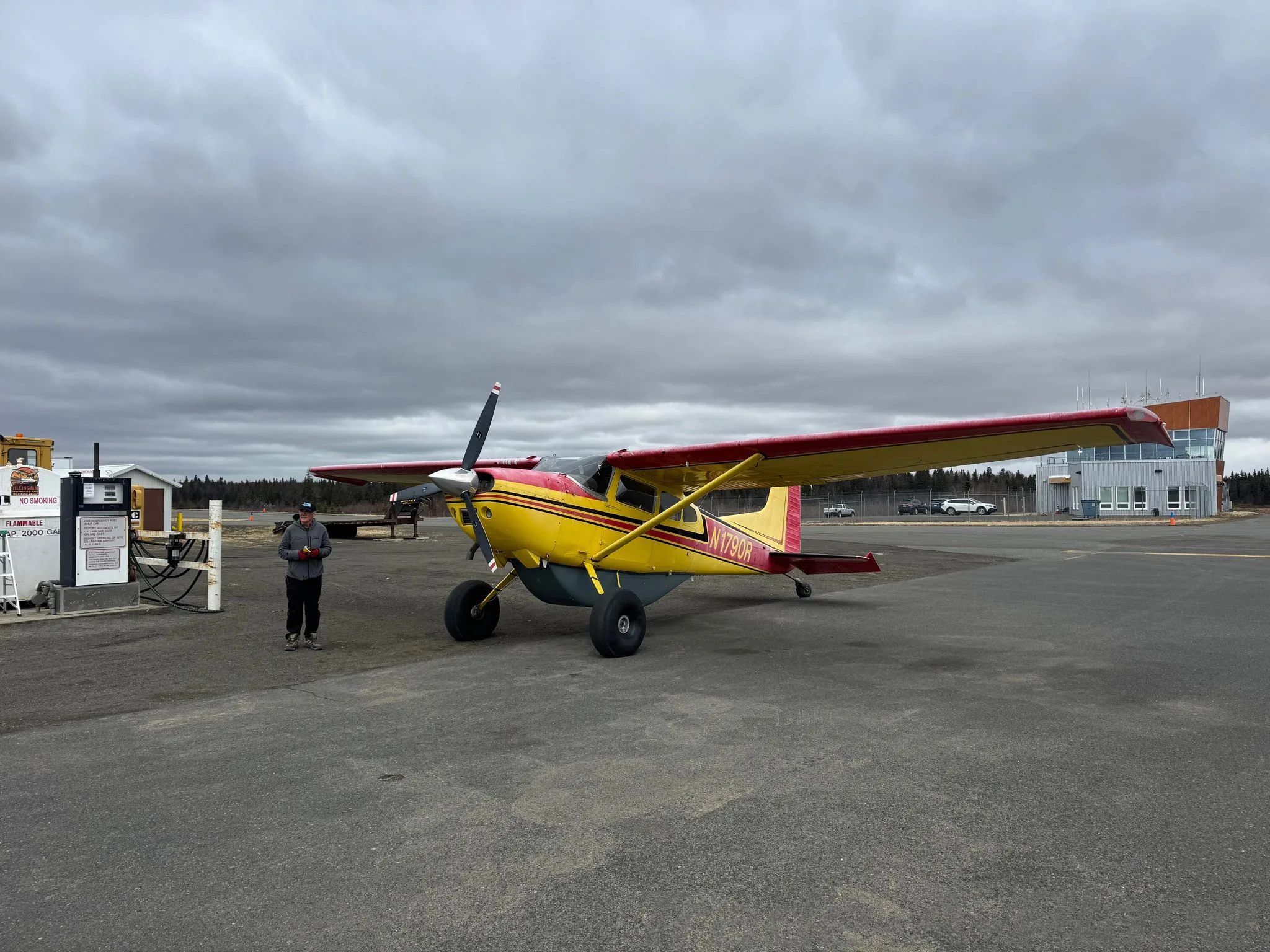 Exterior view of a 1974 CESSNA 185F, N1790R.