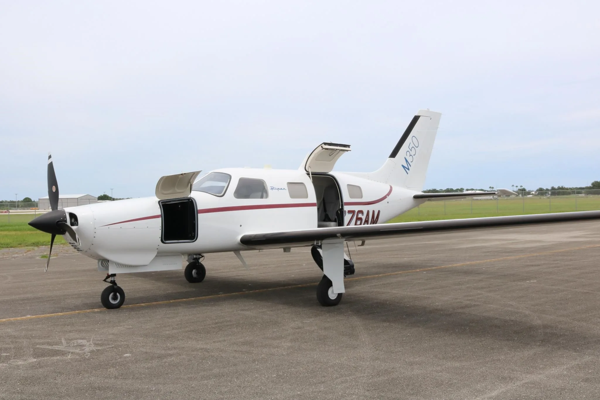 Exterior view of a 2026 PIPER M350, N776AM.