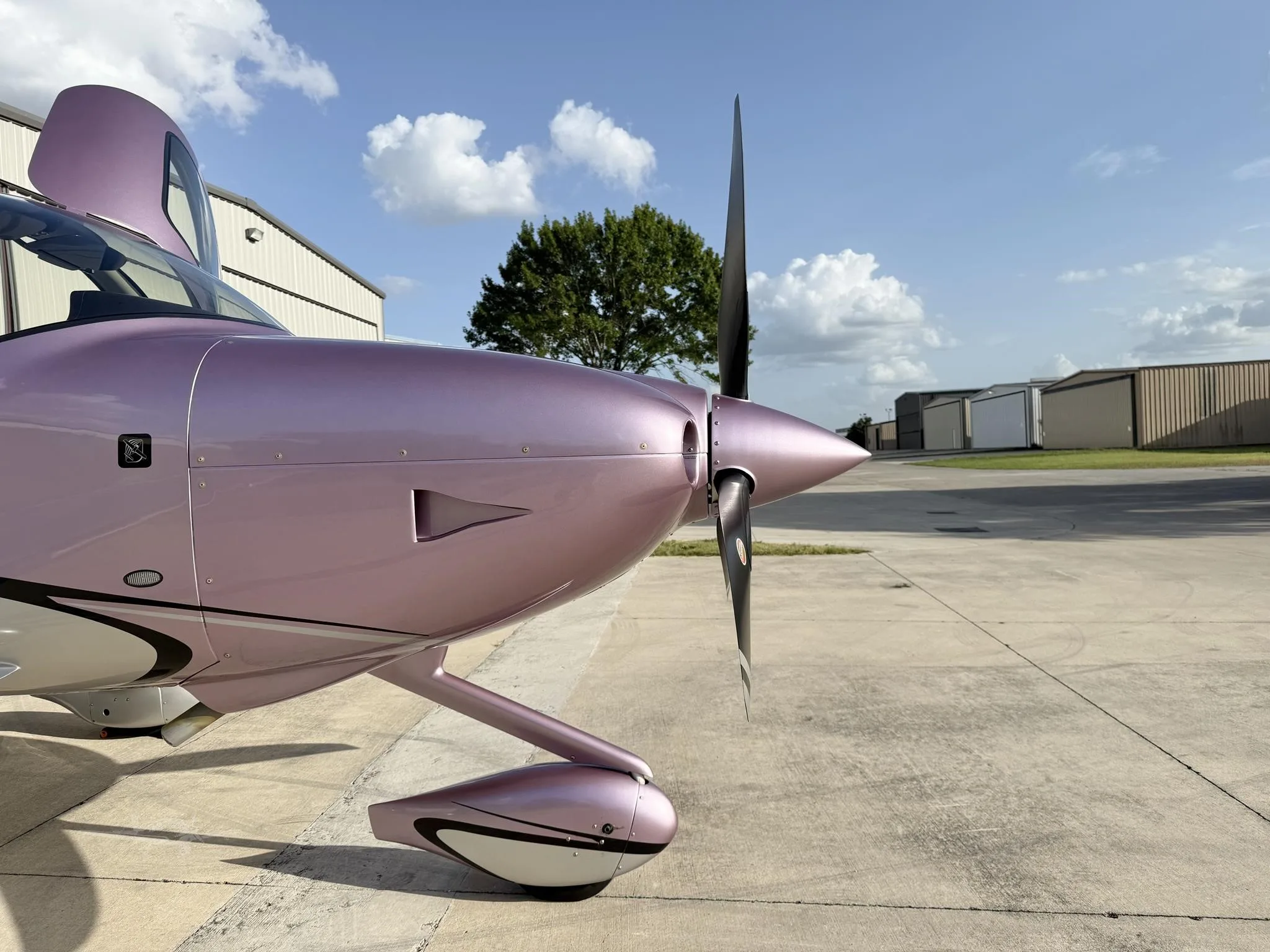 Marketing image of a 2024 CIRRUS SR22-G7.