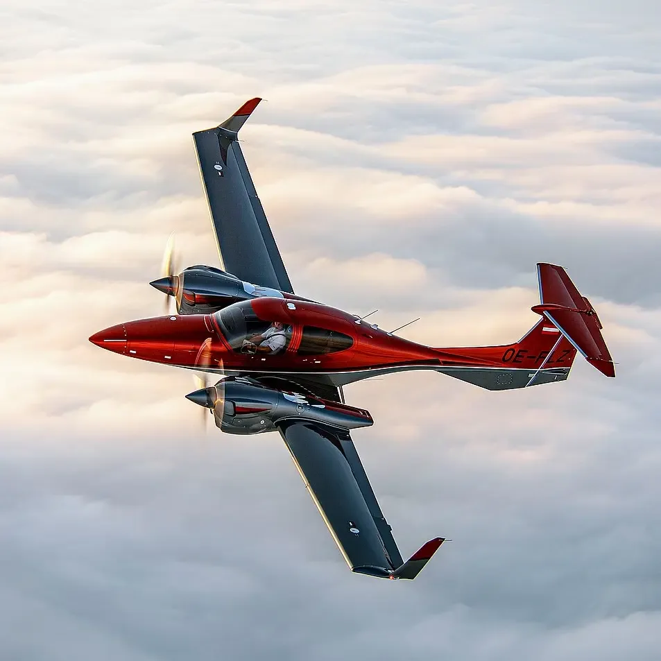 Exterior view of a 2019 Diamond DA42-VI, N485SV.