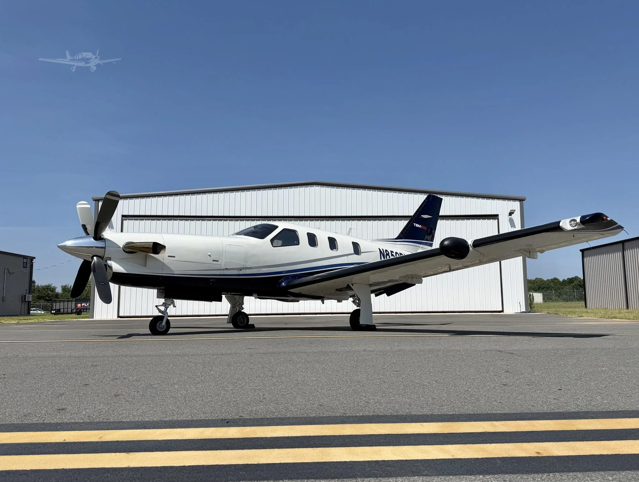 Exterior view of a 2013 DAHER TBM 850, N850BX.