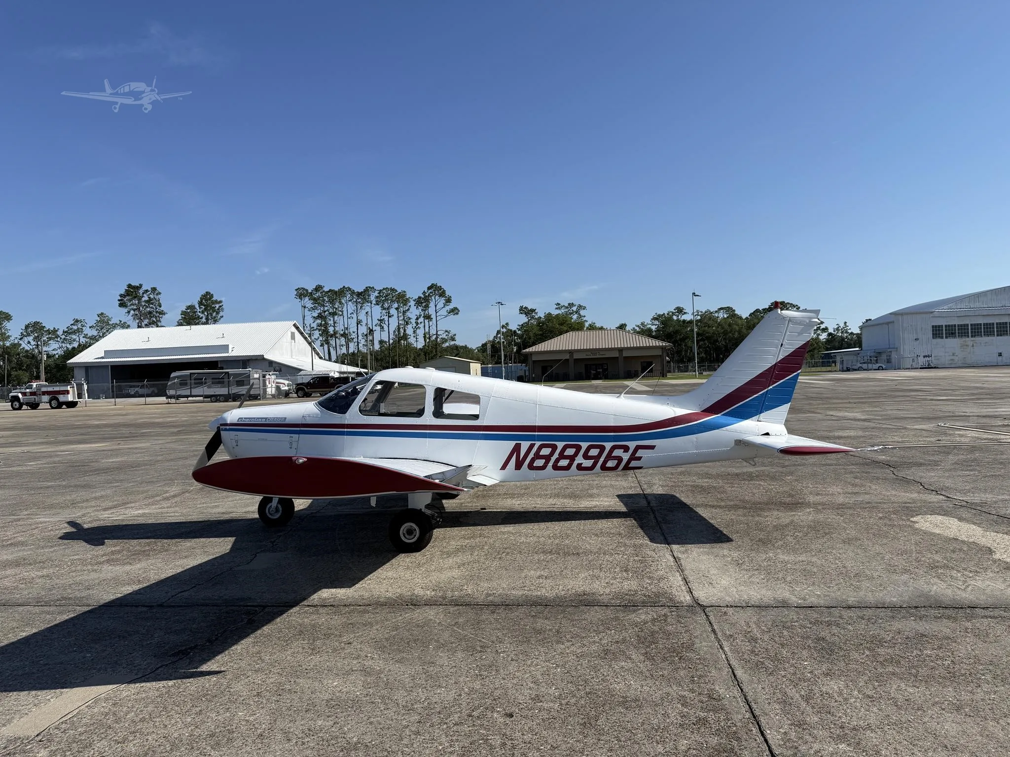 Exterior view of a 1976 PIPER CHEROKEE 140, N833WT.
