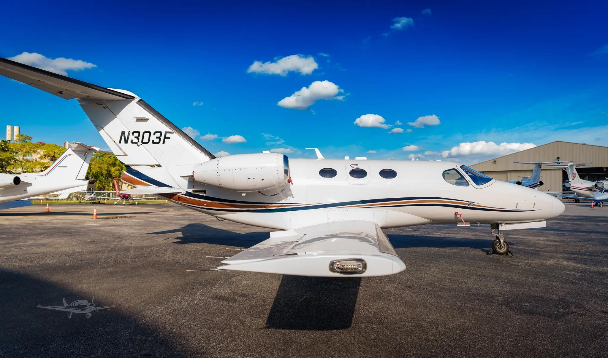 Exterior view of a 2010 CESSNA CITATION MUSTANG.