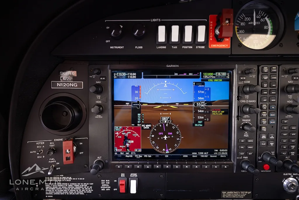 Avionics suite of a 2020 Diamond DA40 NG.
