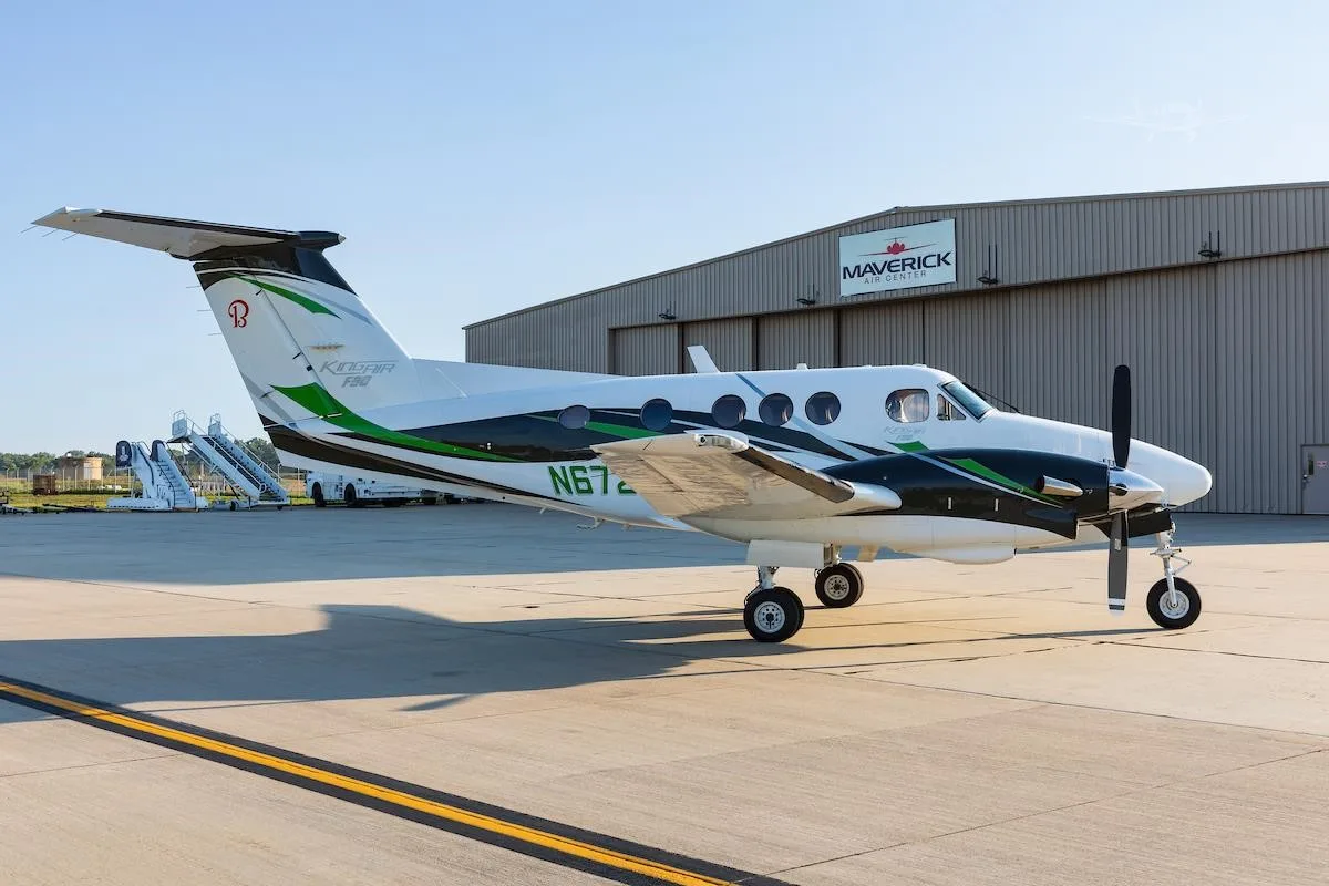 Exterior view of a 1981 BEECHCRAFT KING AIR F90.