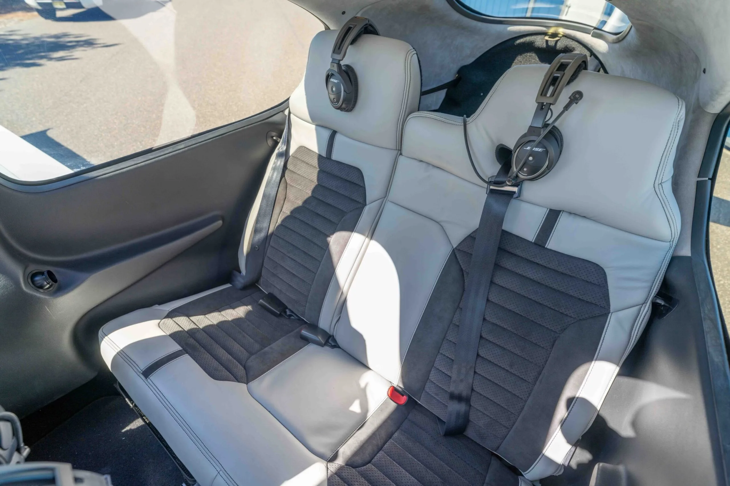 Cabin interior of a 2018 Cirrus SR22-G6 TURBO.