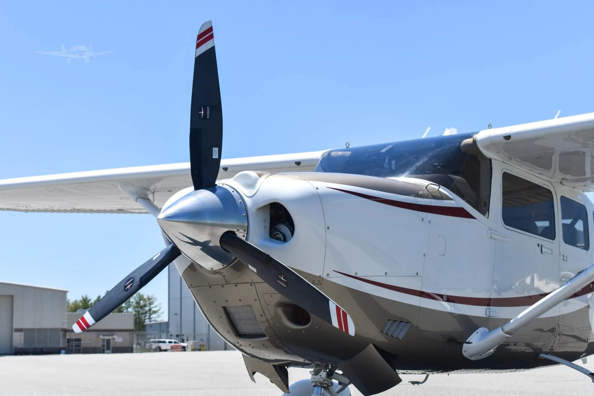 Exterior view of a 2009 CESSNA TURBO 206H STATIONAIR, N37JF.