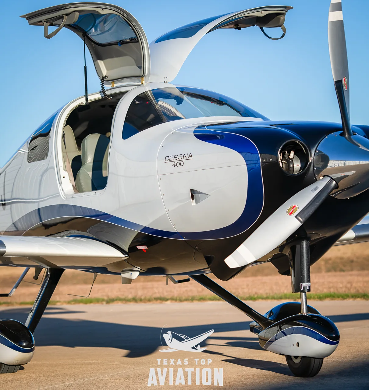 Avionics suite of a 2008 Cessna 400.