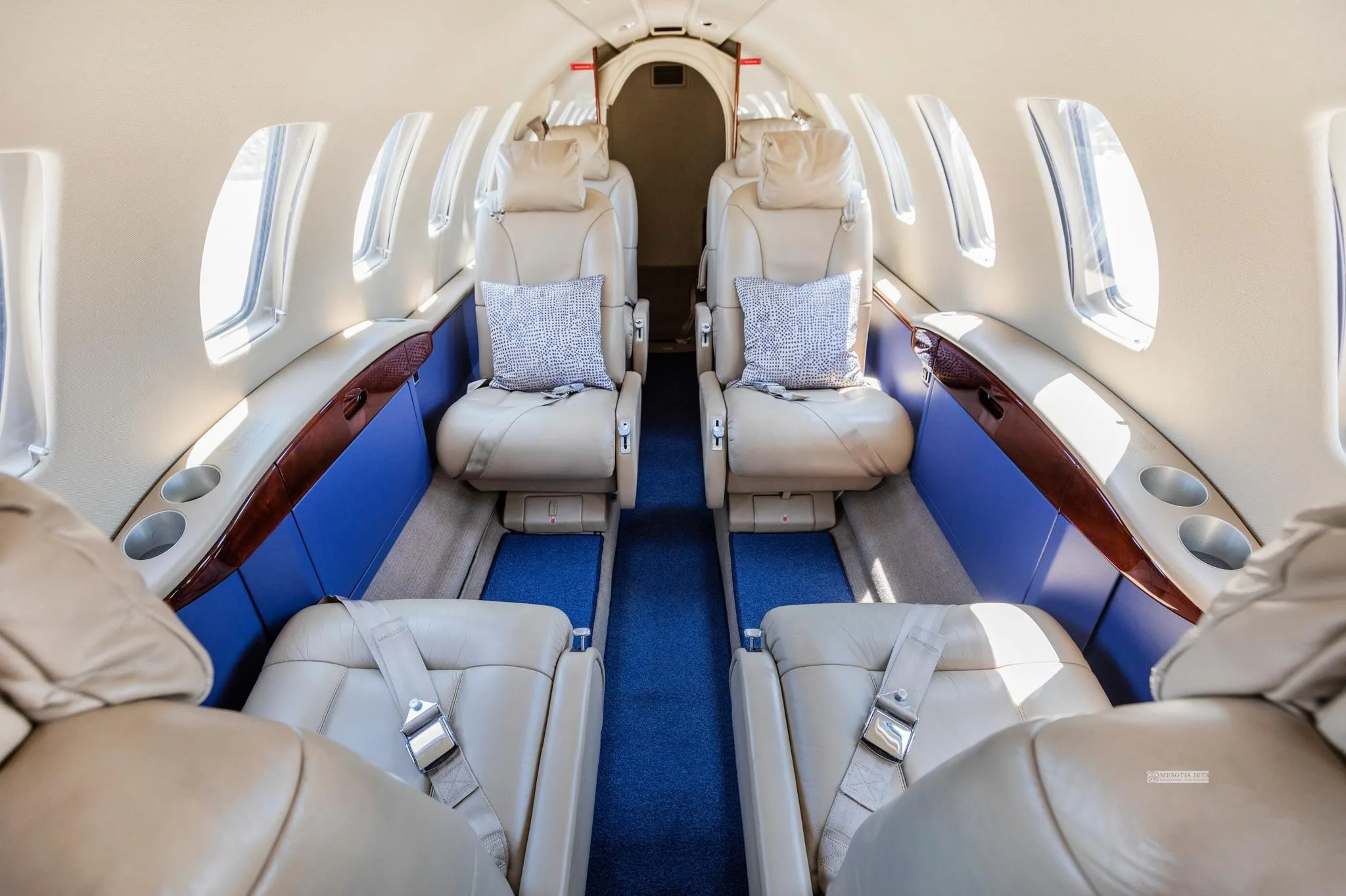 Cabin interior of a 2007 CESSNA CITATION CJ2+.