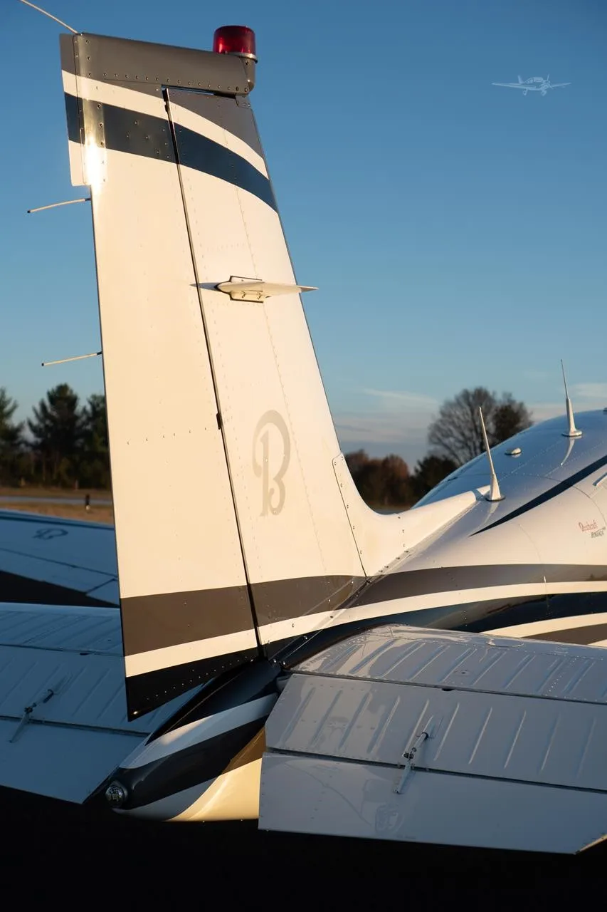 Exterior view of a 2006 BEECHCRAFT G36 BONANZA, N36LG.