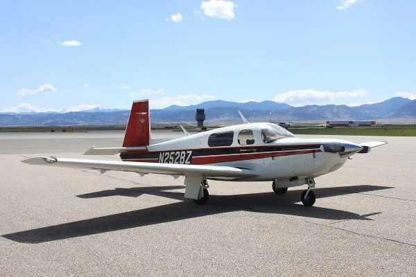 Exterior view of a 1988 Mooney M20K 252TSE, N252BZ.
