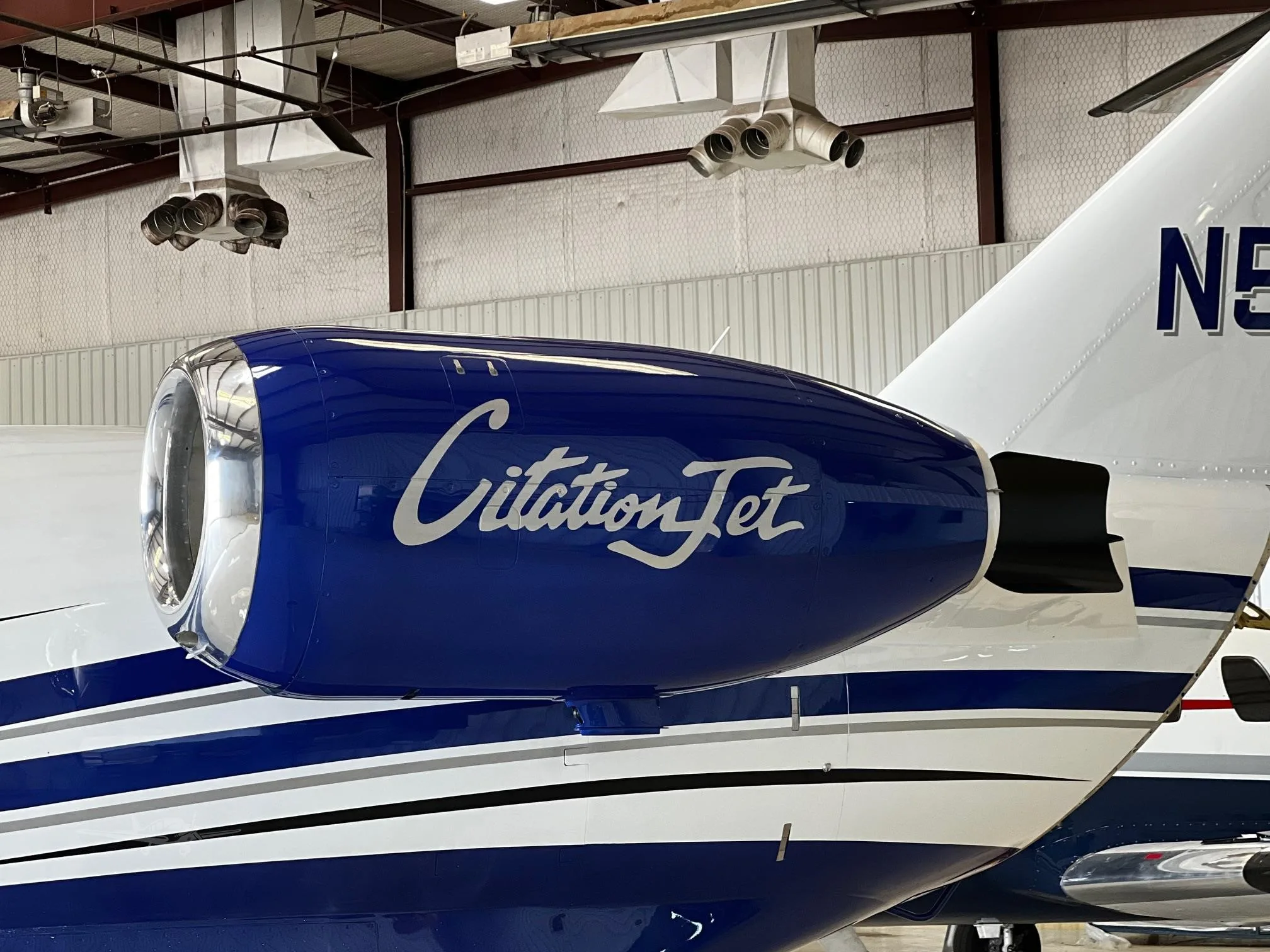Exterior view of a 1993 CESSNA CITATION JET, N511EC.