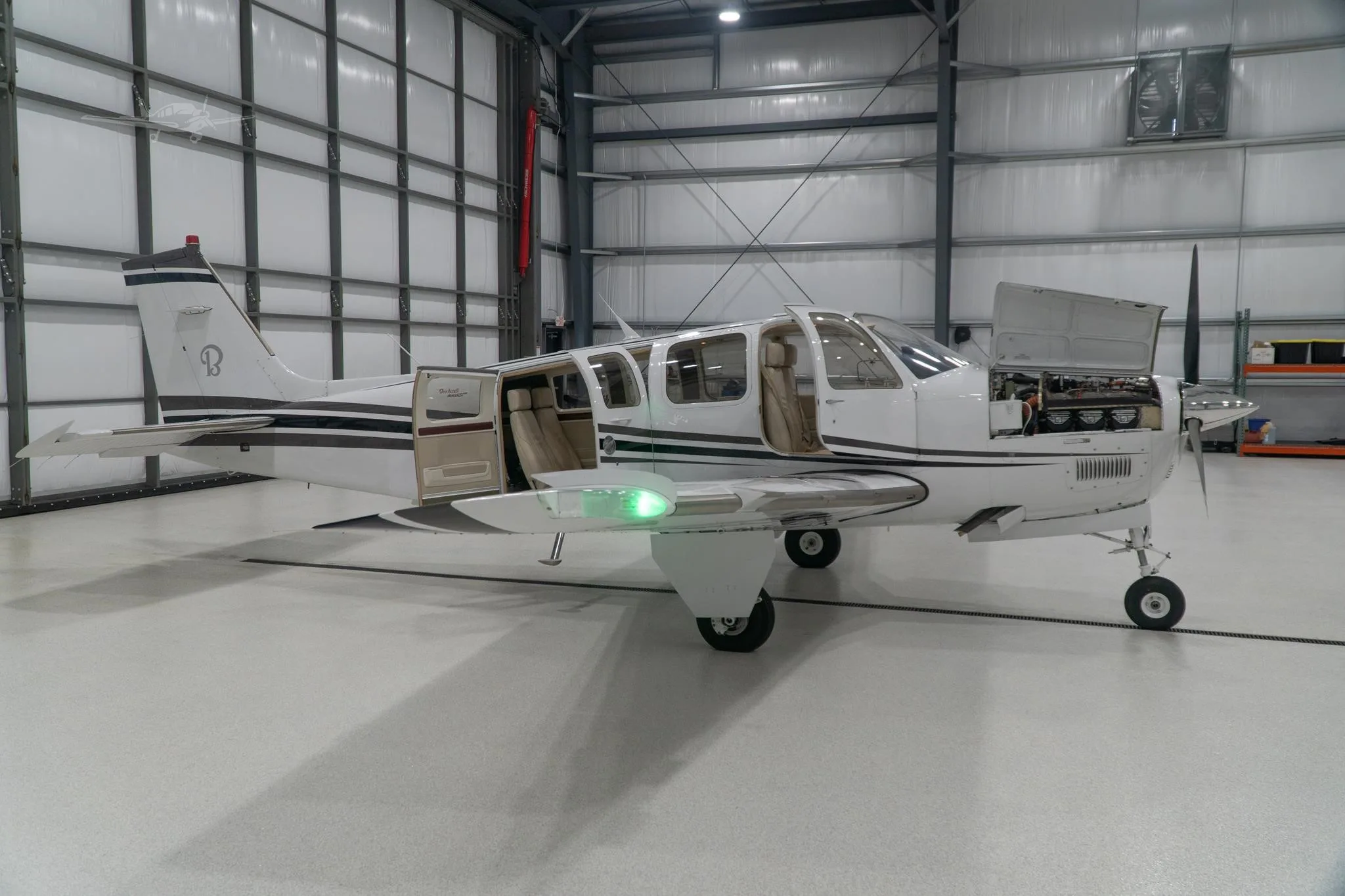 Exterior view of a 2006 BEECHCRAFT G36 BONANZA, N36LG.