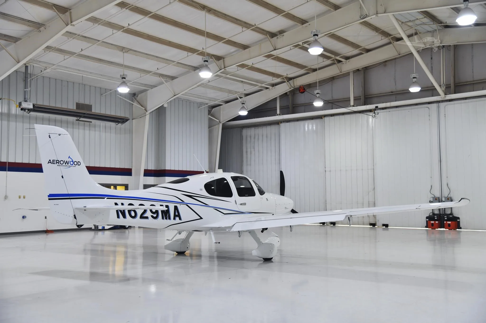 Exterior view of a 2025 CIRRUS SR20-G7, N629MA.