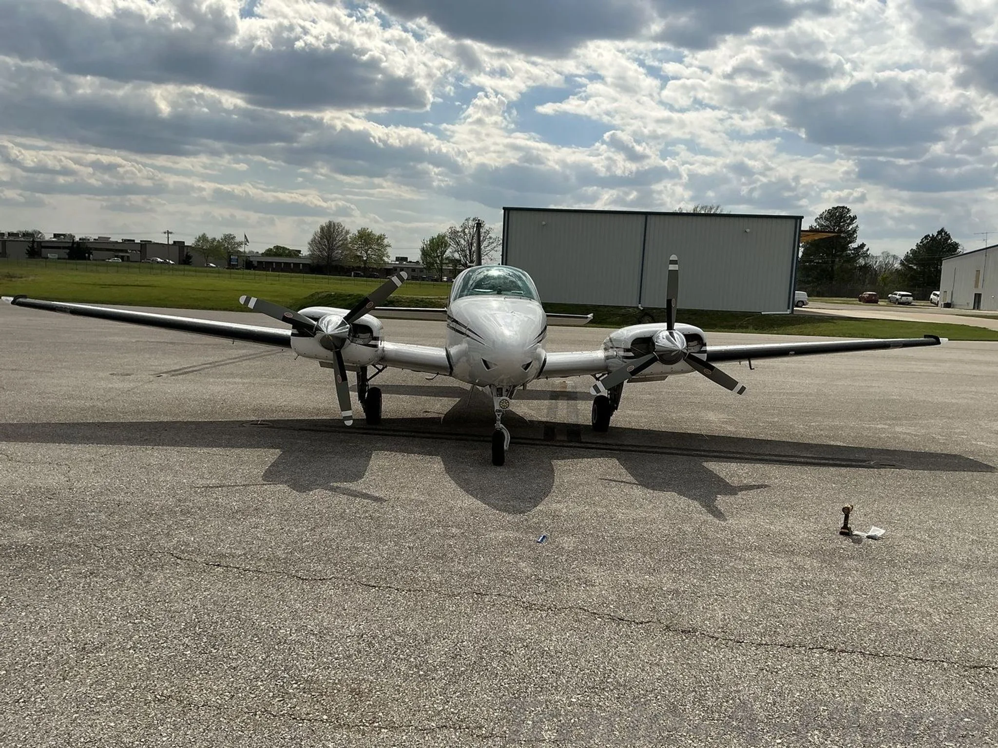 Exterior view of a 1976 BEECHCRAFT 55 BARON, N56JK.