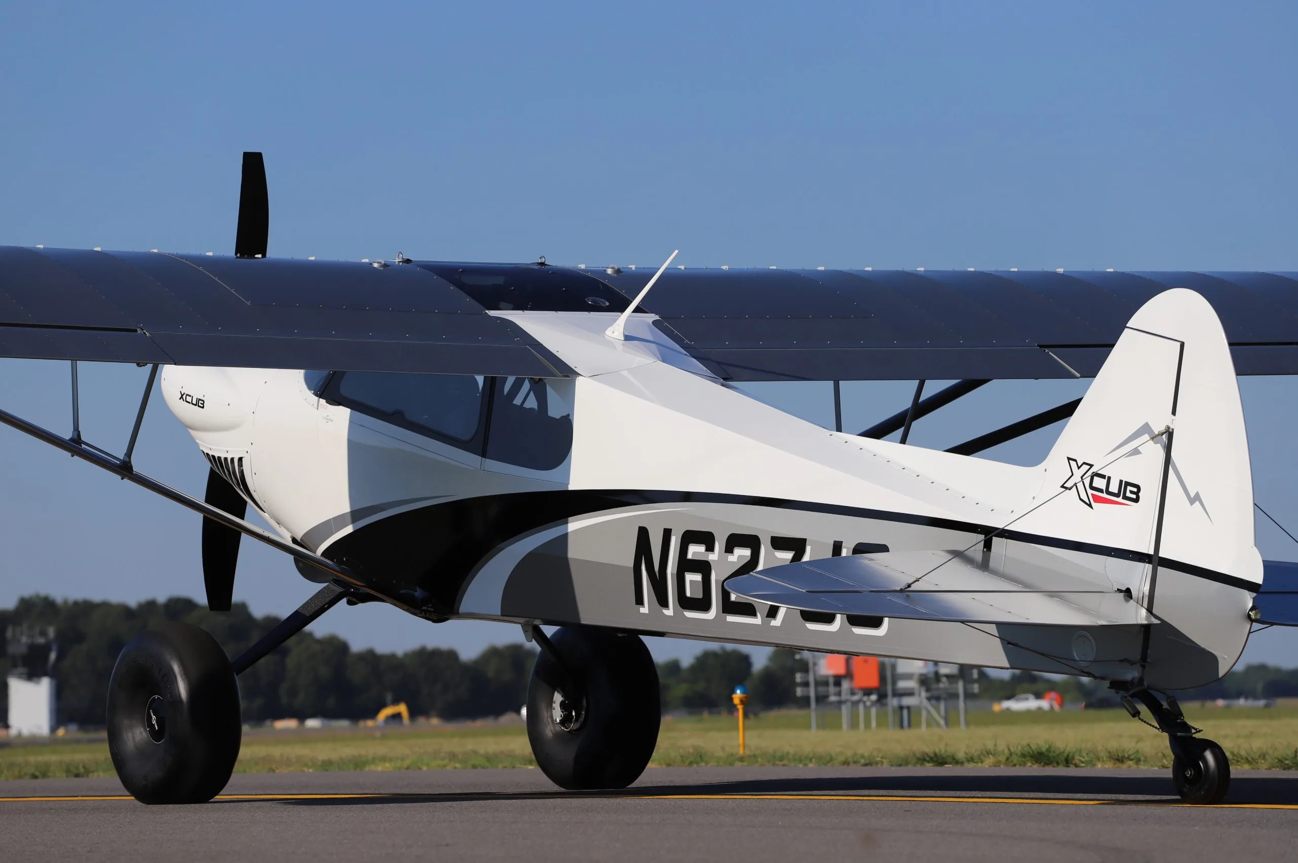 Exterior view of a 2019 CubCrafters XCUB.