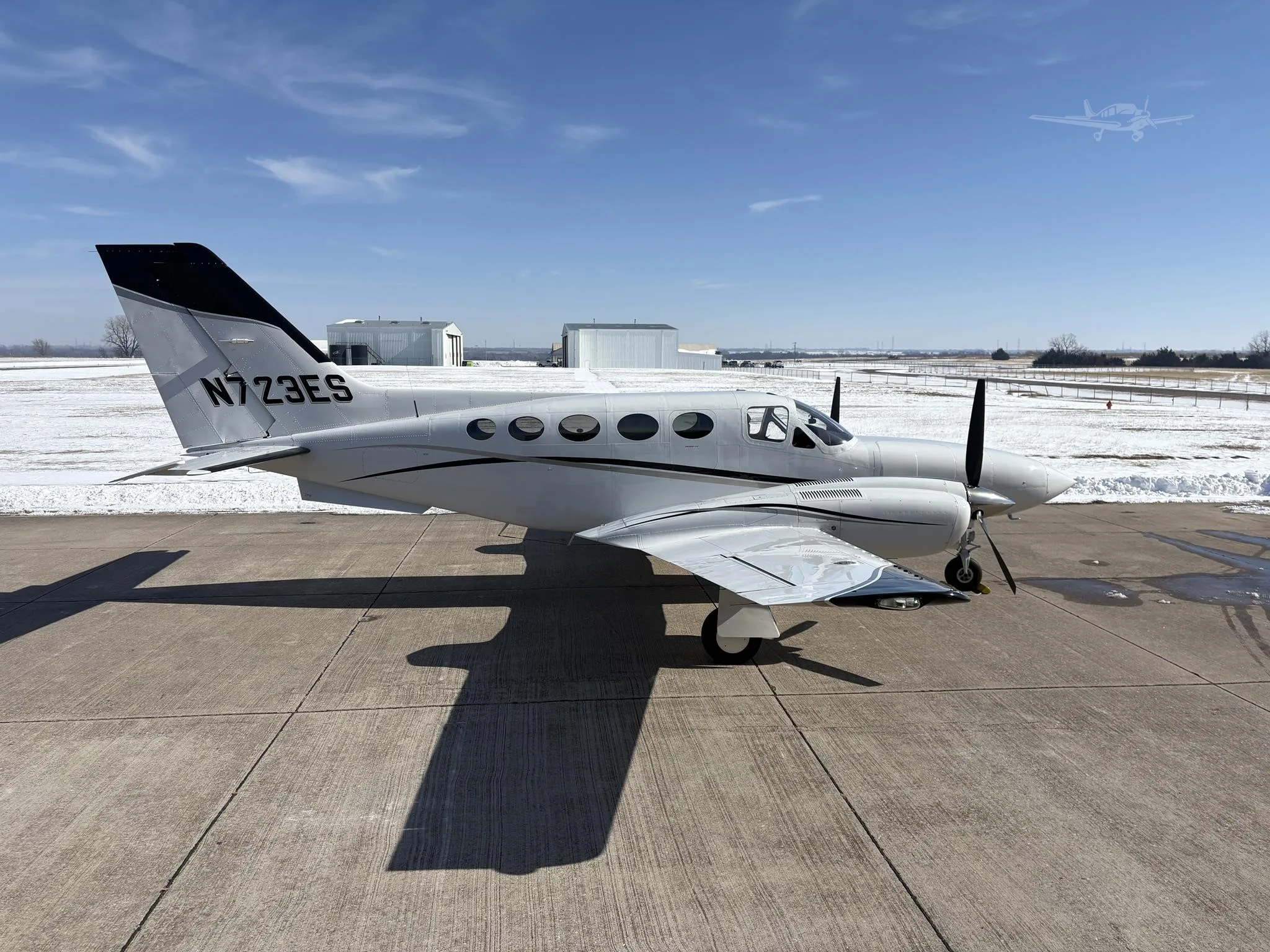 Exterior view of a 1982 CESSNA 421C, N723ES.