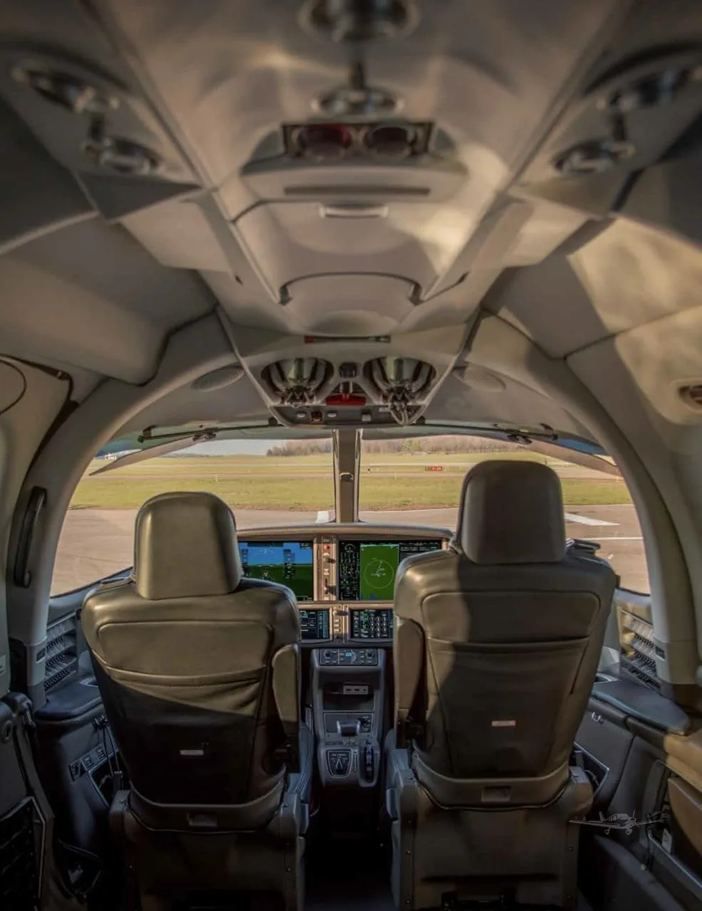Cabin interior of a 2019 CIRRUS VISION SF50.