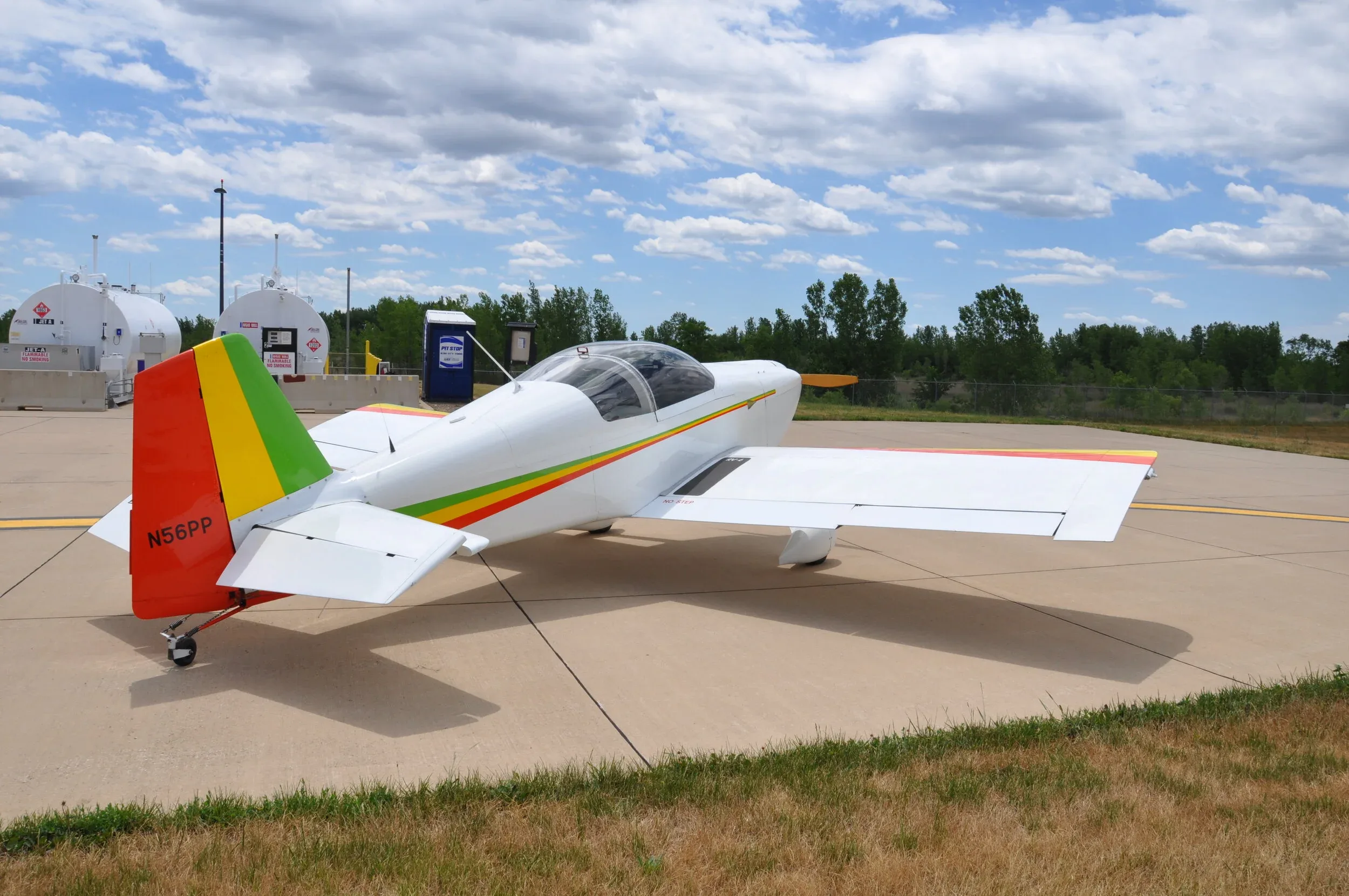Exterior view of a 1996 AKC AVIATION.
