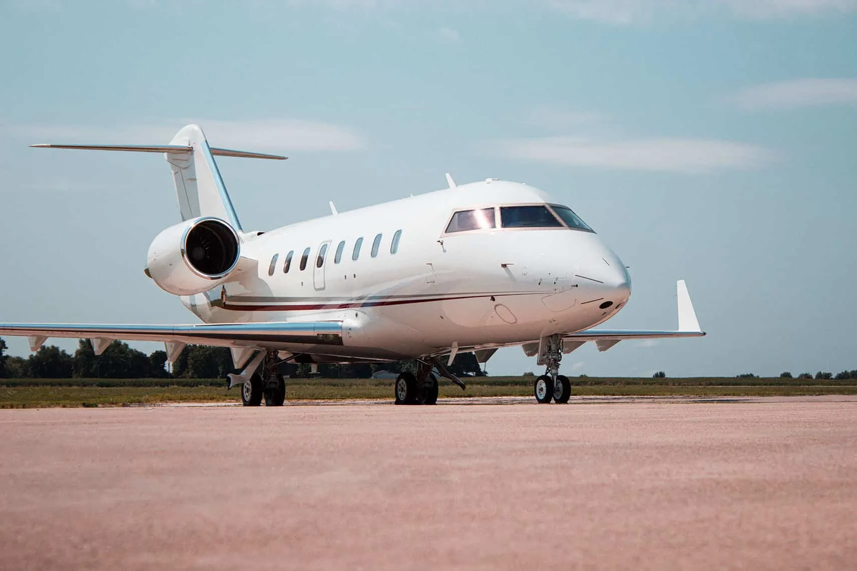 Exterior view of a 2017 Bombardier Challenger 650 — SN: 6099.