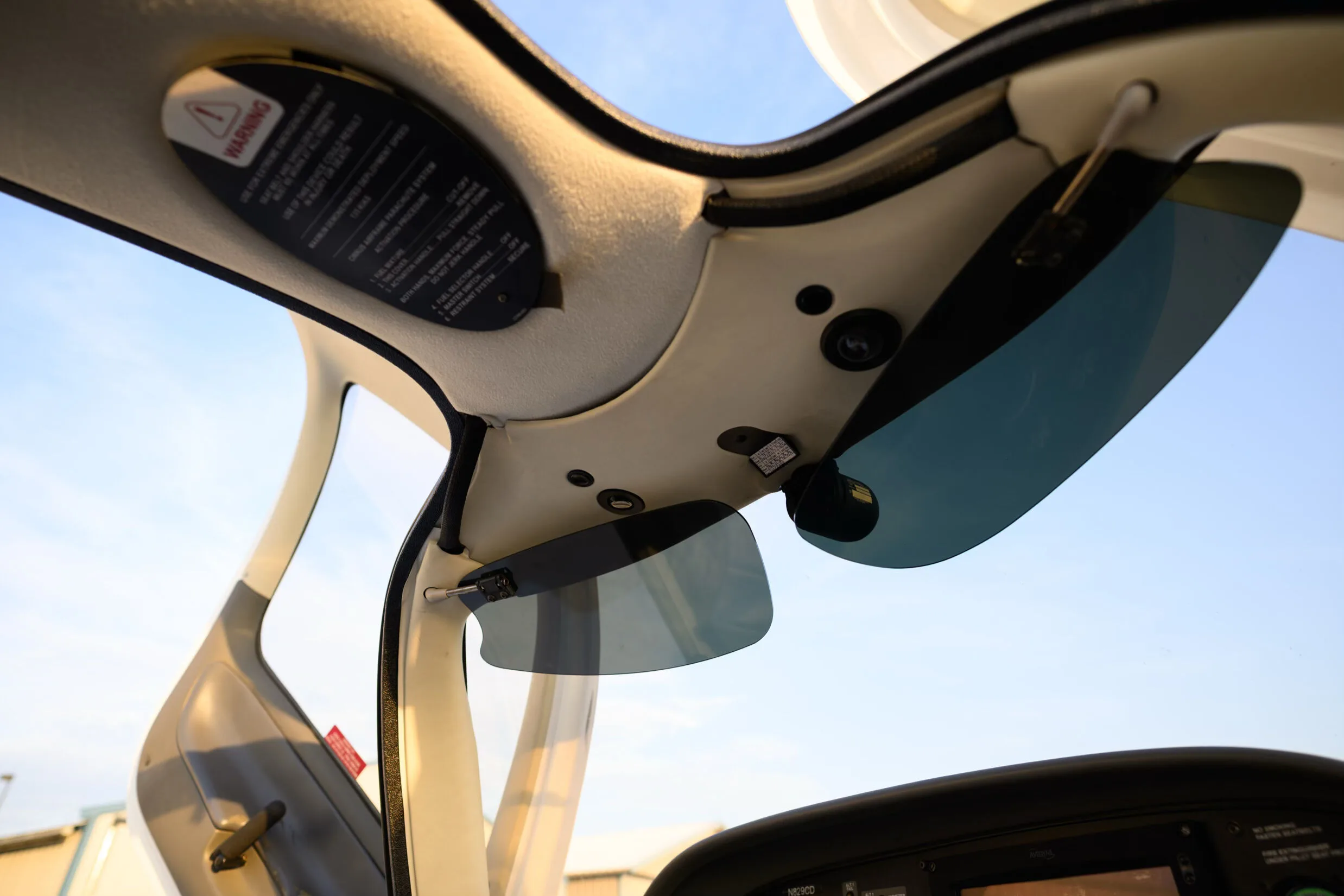 Cockpit and instrument panel of a 2002 Cirrus SR20 G1.