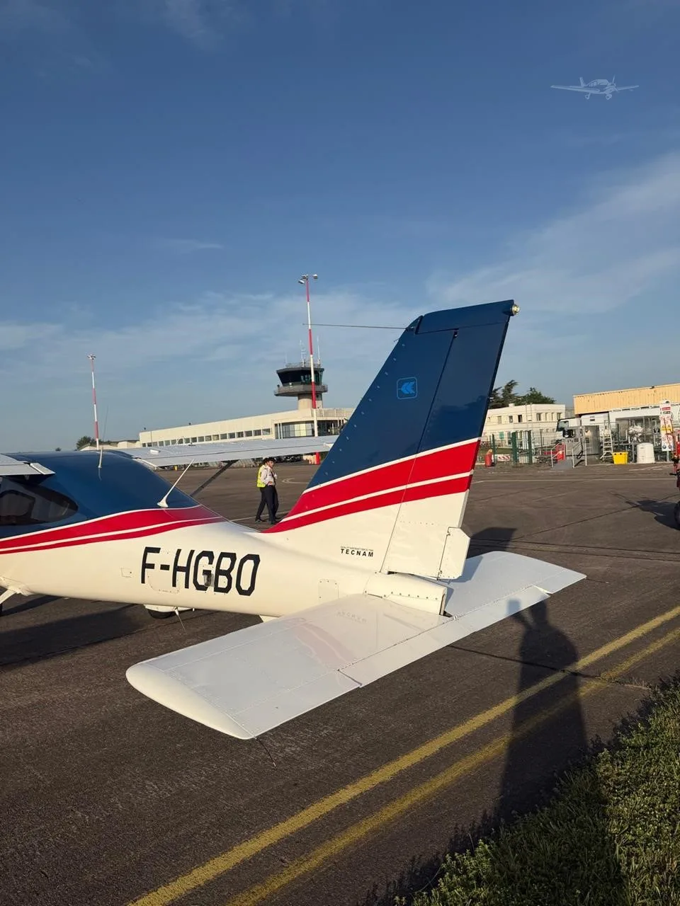 Exterior view of a 2019 TECNAM P2010 MKII, F-HGBO.