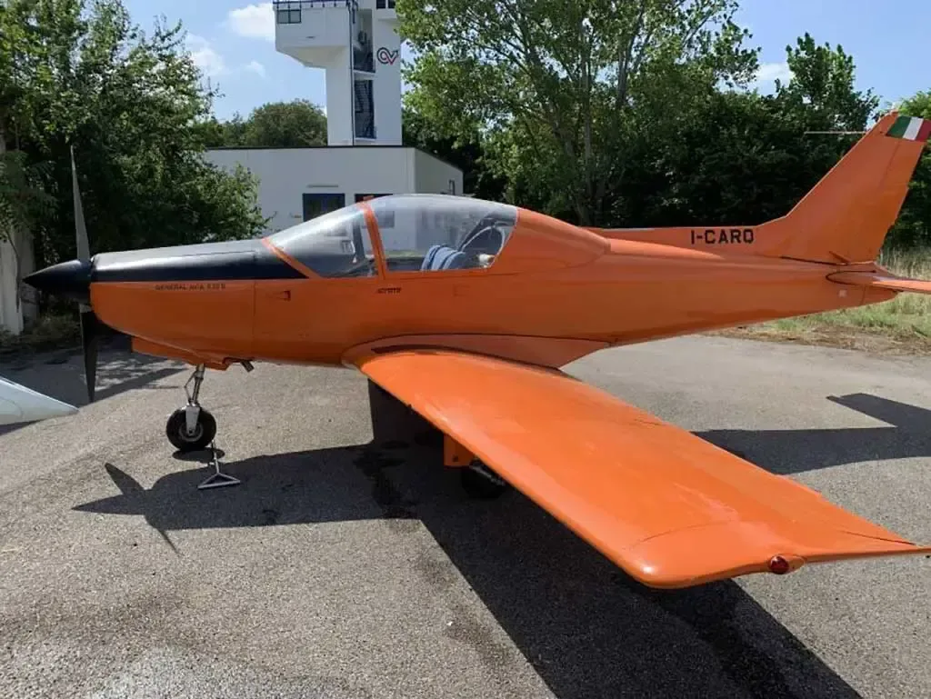 Exterior view of a 1997 General Avia, F-22.
