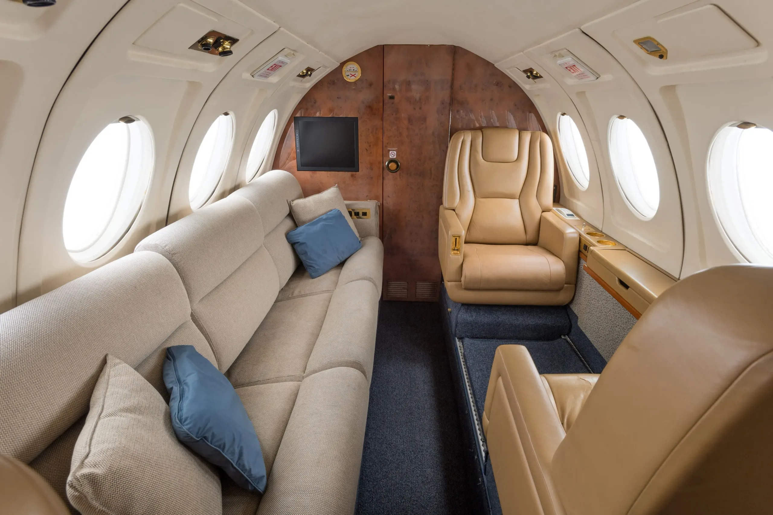 Cabin interior of a 1992 Dassault Falcon 50.