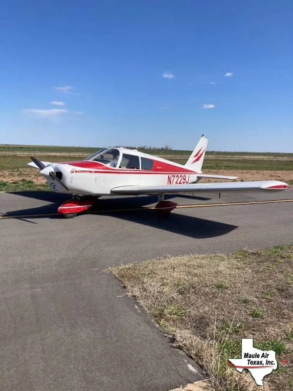 Exterior view of a 1968 Piper Cherokee PA-28-140.