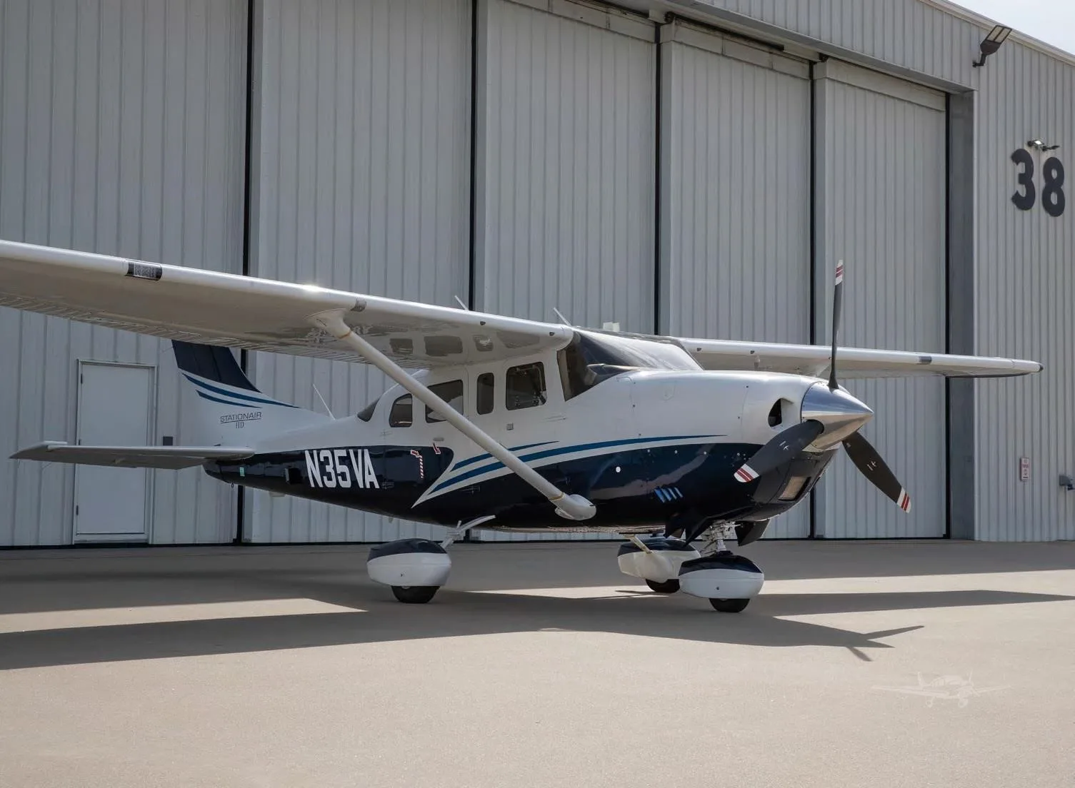 Exterior view of a 2019 CESSNA TURBO 206H STATIONAIR HD, N35VA.