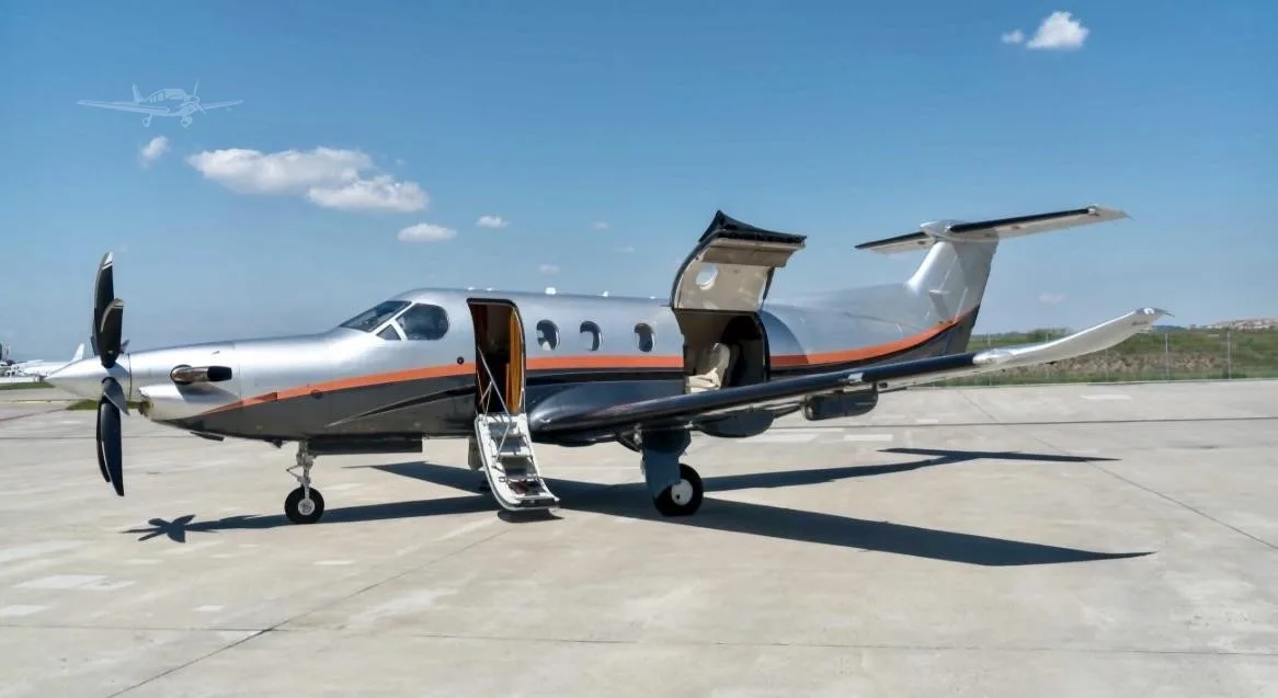 Exterior view of a 2011 PILATUS PC-12 NG, N121Q.