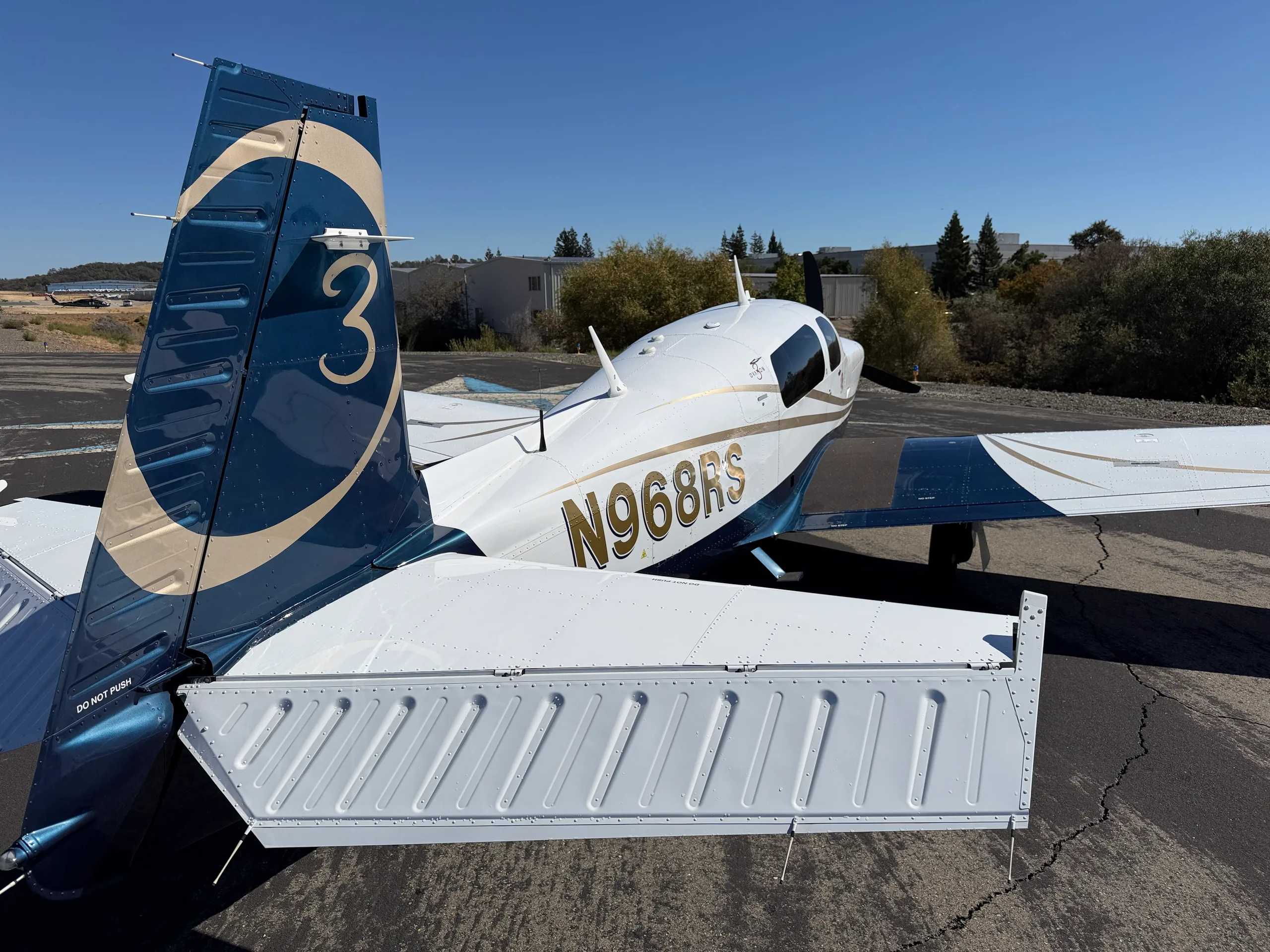 Avionics suite of a 2007 Mooney Ovation, $325,000 - (Local to Placerville).