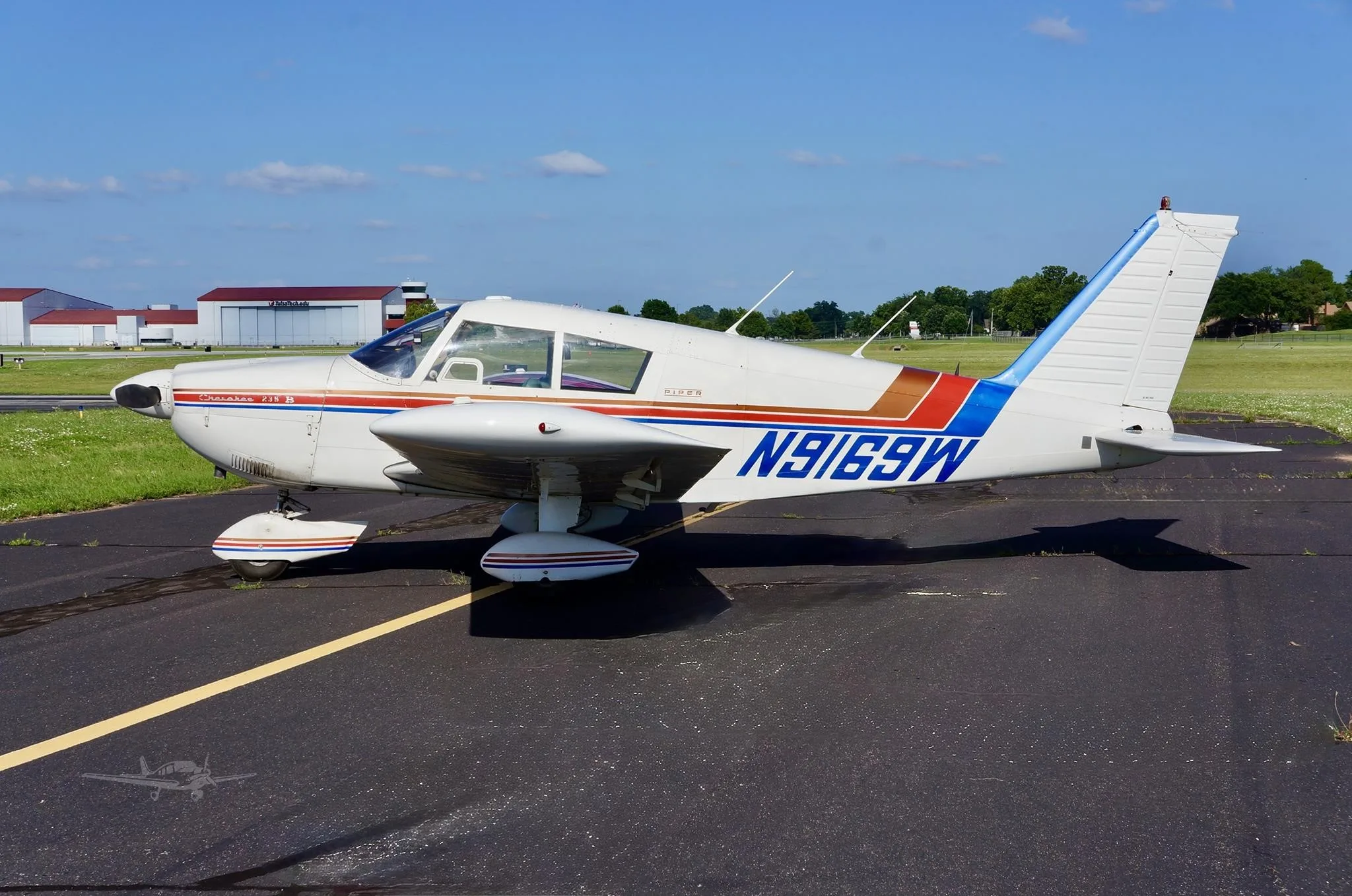 Exterior view of a 1967 PIPER CHEROKEE 235, N9169W.