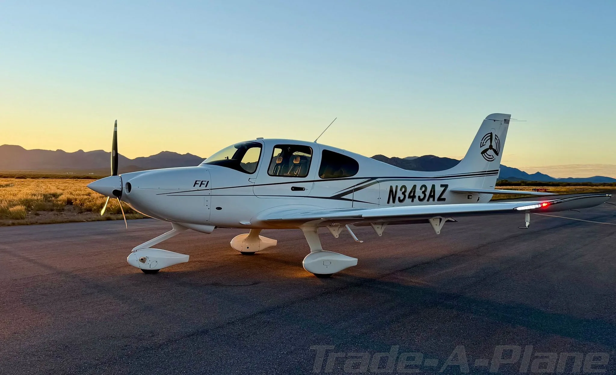 Exterior view of a 2025 CIRRUS SR20-G7, N343AZ.