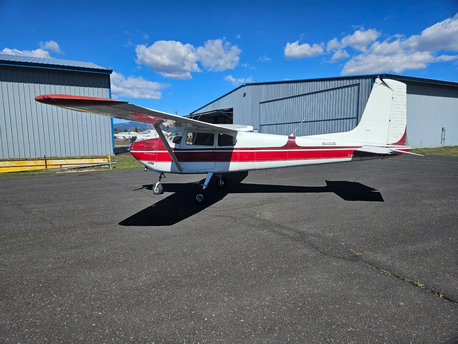 Exterior view of a 1956 Cessna 182A Skyline, N5432B.