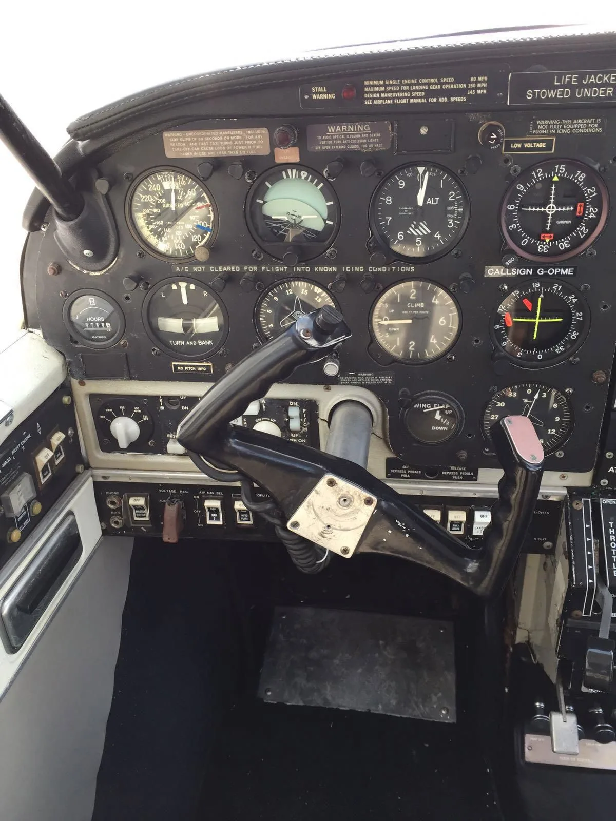 Cockpit and instrument panel of a 1969 Piper PA-23-250 Aztec D.