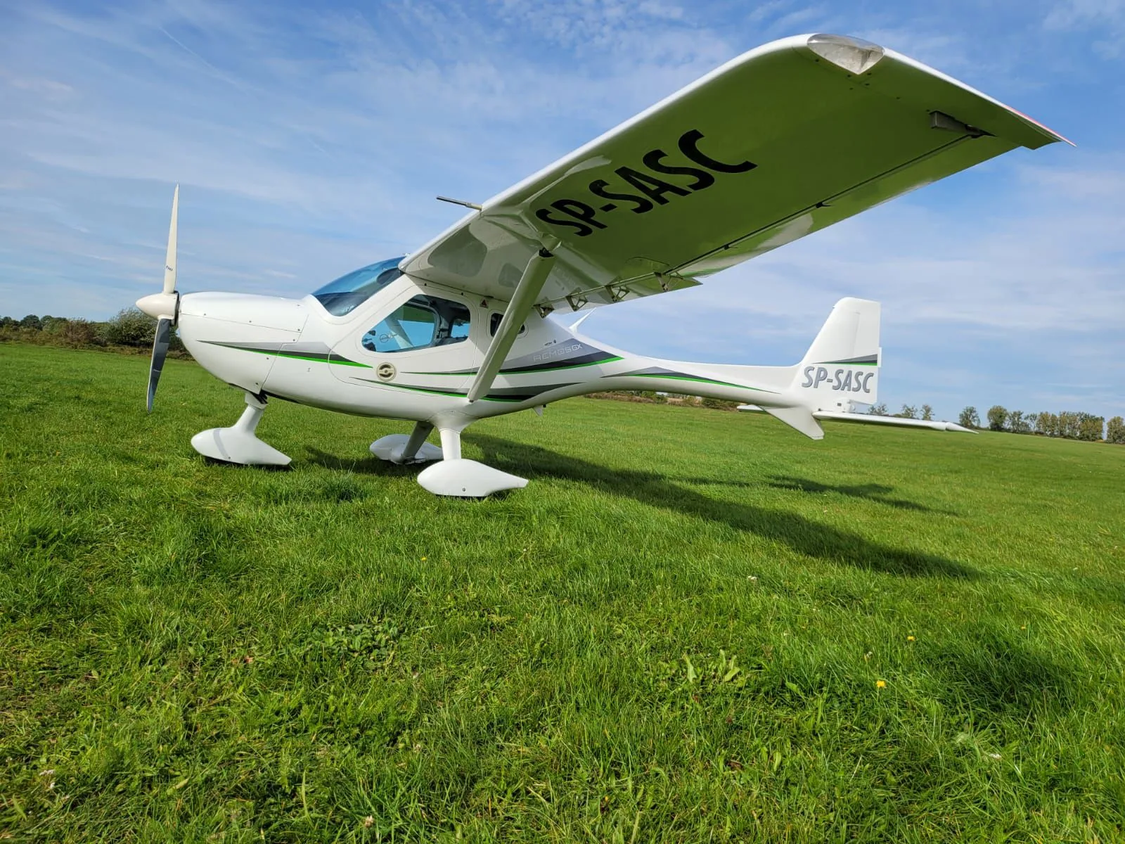 Exterior view of a 2012 Remos GX, SP-SASC.